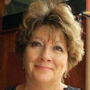 Meet your Posher, Debbie